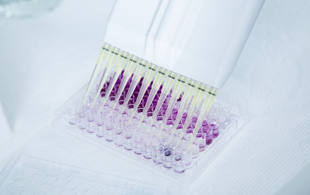 20uL Low Retention Non-Filter Pipette Tips - RNase and DNase Free, Sterile